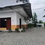 OYO 3329 Hotel Mulya Jaya